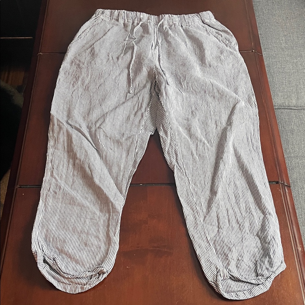 Kenar White and Navy Striped Cropped Drawstring Pants